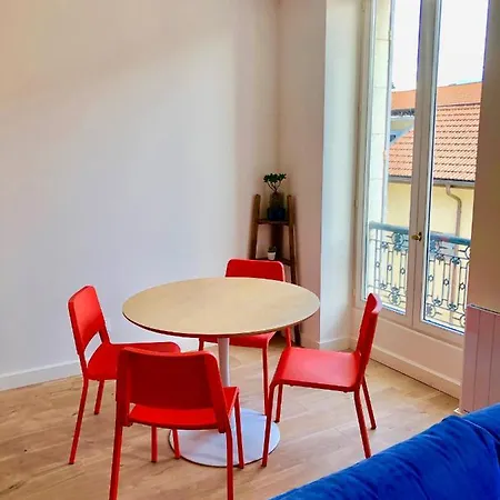 Apartamento Immeuble De Charme La Tronche La Tronche  Exterior foto