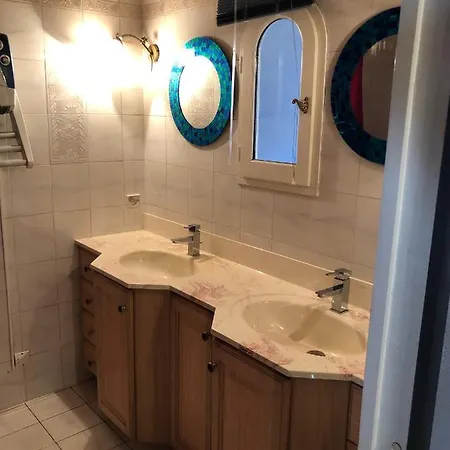 Apartamento Immeuble De Charme La Tronche La Tronche  Exterior foto
