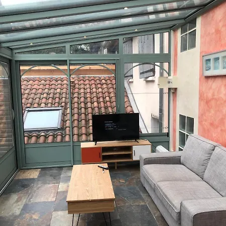 Apartamento Immeuble De Charme La Tronche La Tronche  Exterior foto